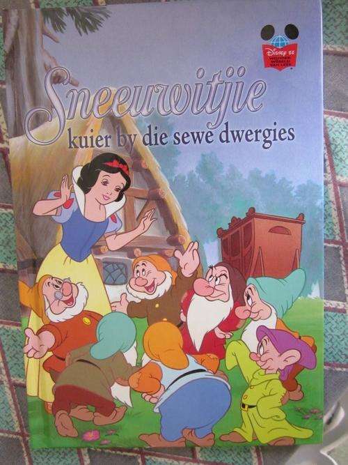 Sneeuwitjie Kuier by die Sewe Dwergies -Walt Disney