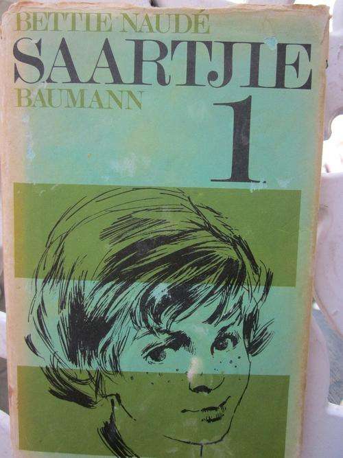 Saartjie Baumann No 1- Bettie Naude- stempel voor en agter in boek