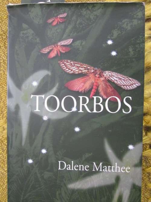 Toorbos- Dalene Matthee -hardeband- voorste skutblad is verwyder