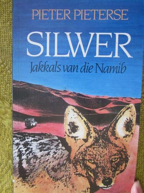 Silwer Jakkals van die Namib- Pieter Pieterse