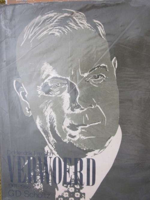 Dr Hendrik Verwoerd - 1901-1966 - G.D. Scholtz (Eerste Band)voorste skutbladsy is verwyder