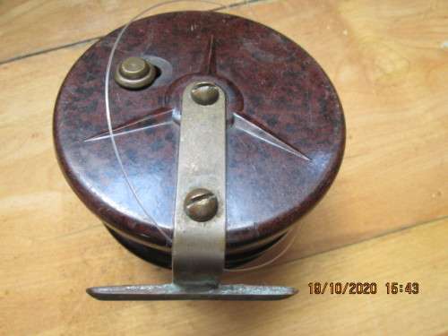 Great find...Vintage TEX fishing reel. Bakelite. Good Condition as per images