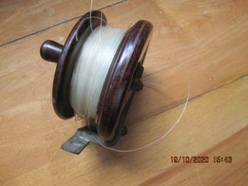Great find...Vintage TEX fishing reel. Bakelite. Good Condition as per images
