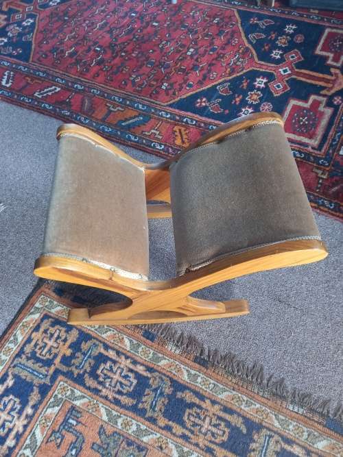 FOOTSTOOL ROCKER