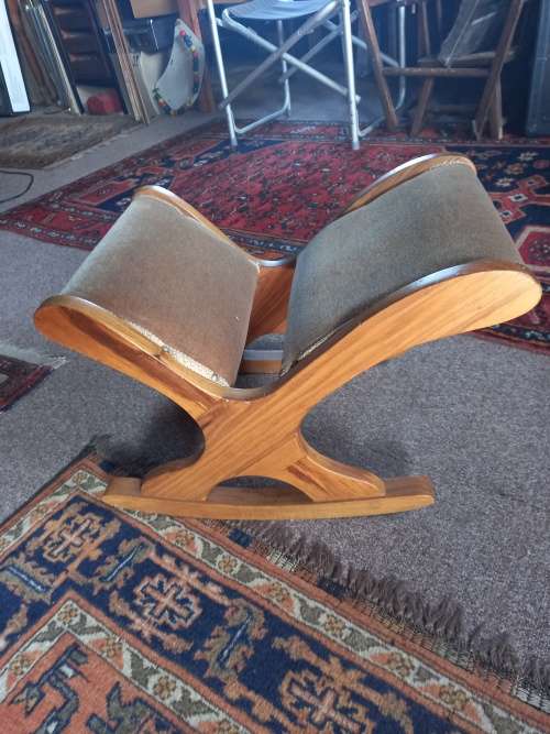 FOOTSTOOL ROCKER