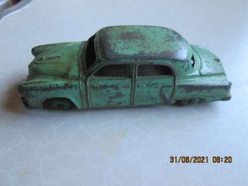 DINKY TOYS/MECANNO LTD, STUDEBAKER LAND CRUISER #172 MADE IN ENGLAND