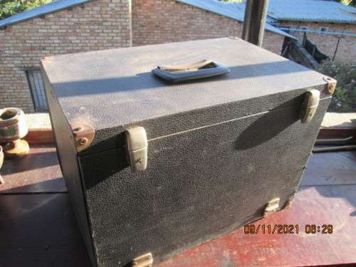 AMAZING..FIELD SAMPLE COLLECTORS CASE...PLEASE SEE PICS
