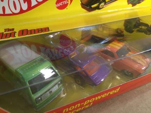 Hot Wheels Hot Ones metal/metal - Weekend Machines - 6 Car Toy set