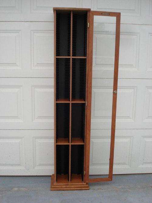 CD Stand - Holds 200 CD's