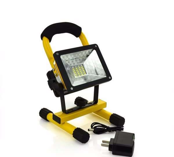 Rechargeable LED Floodlight LED Outdoor Light 30W / Camping, Fishing Floodlight 30W