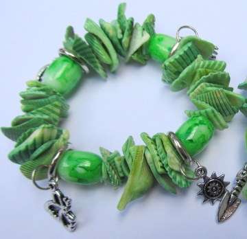 Chunky Shell Charm Bracelet