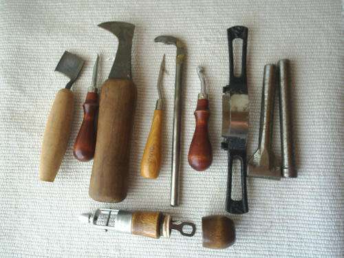 A lot of Shoe and Leather Tools