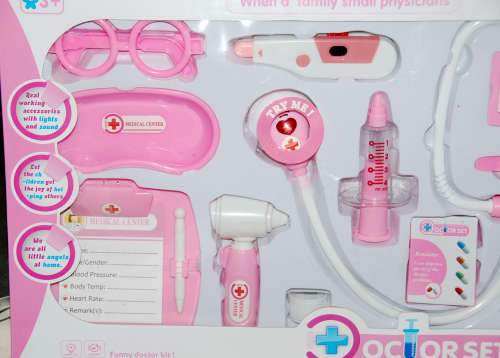 Doctor set with sound and flashing lights!