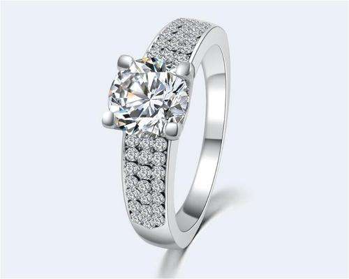 Stunning Platinum Plated full crystal zircon Ring - Size 7
