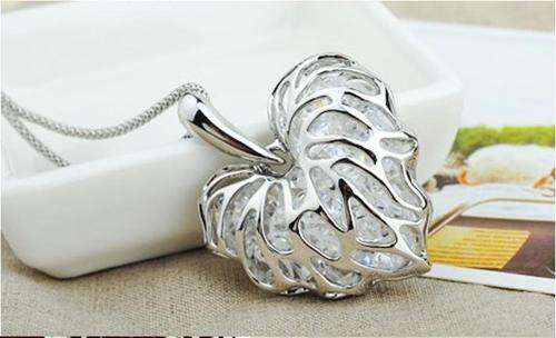 Silver plated Shining Pierced Heart Built Zircon Long Necklaces