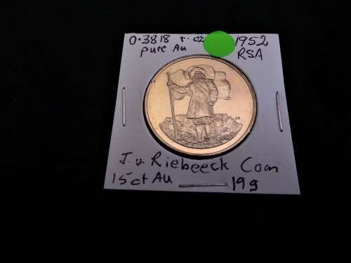 1952 JAN VAN RIEBEECK GOLD COMMEMORATIVE MEDALLION. For Signature Gold only.