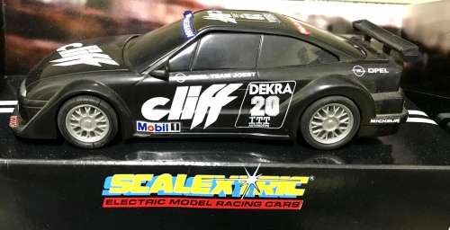 VINTAGE SCALEXTRIC C631 OPEL CALIBRA CLIFF LIVERY - BOXED