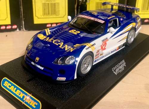 SCALEXTRIC DODGE VIPER COMPETITION COUPE