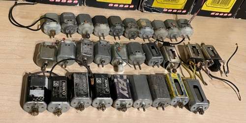 Job Lot Of Slot Car Motors - 29 Motors In Total