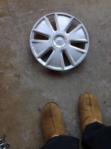 Ford Fiesta 4 X hubcaps