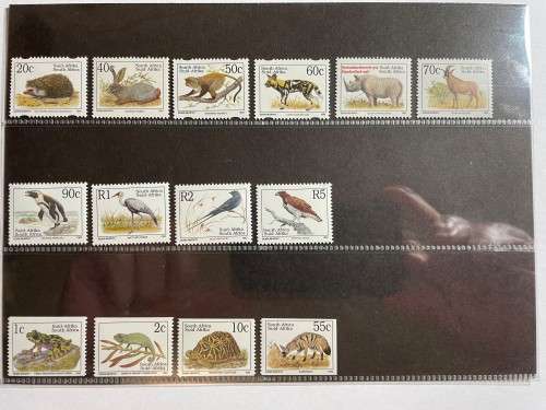 6th Definitive Issue set of 10 (Type II) English inscription