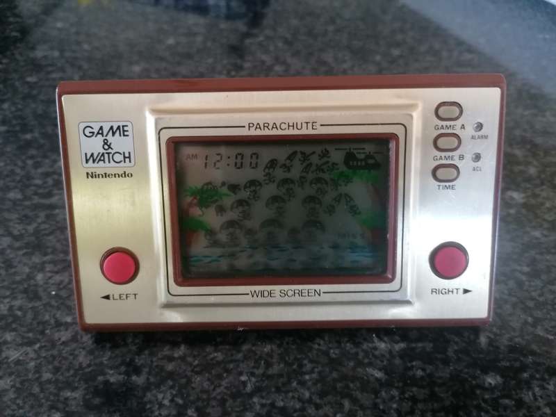 NINTENDO GAME AND WATCH  :  PARACHUTE