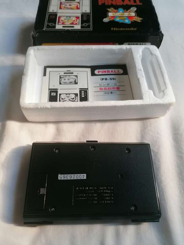 NINTENDO GAME AND WATCH  : PINBALL