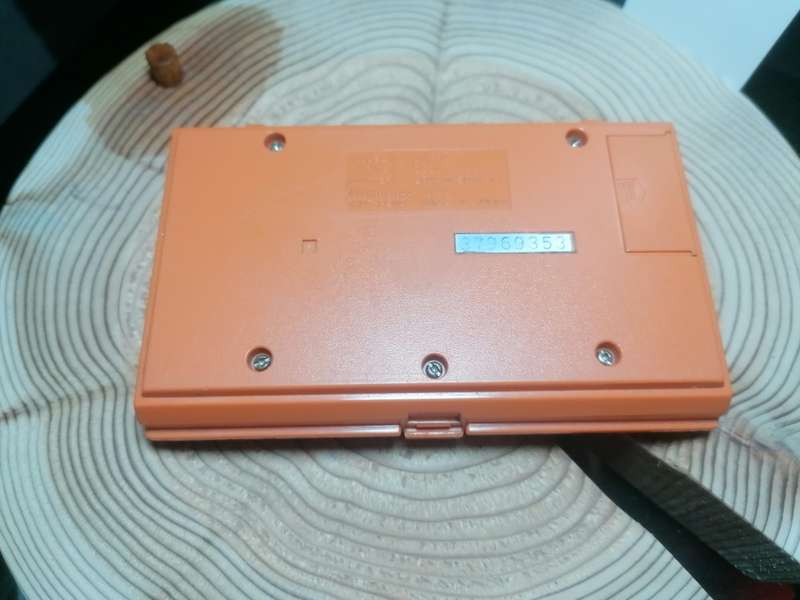 NINTENDO GAME AND WATCH DONKEY KONG
