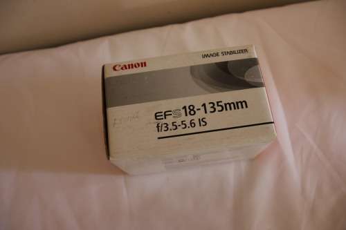 CANON LENS  EF-S 18-135MM F/3.5-5.6 IS BRAND NEW IN BOX