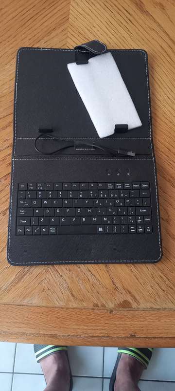 Cover with keyboard for 8` tablet.....PLUS ... Cover for 10`tablet