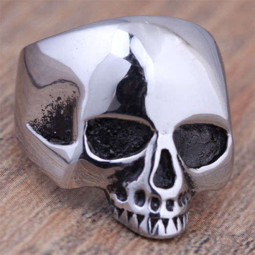 Skull ring