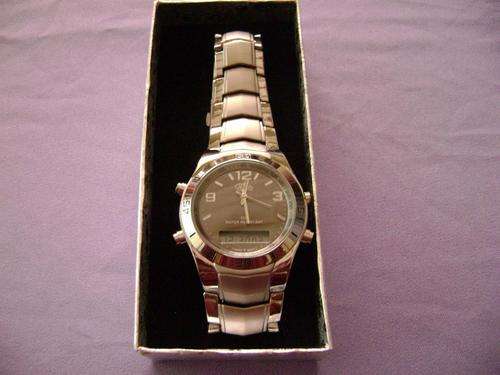 BEAUTIFUL MENS WATCH BY ROYALTY