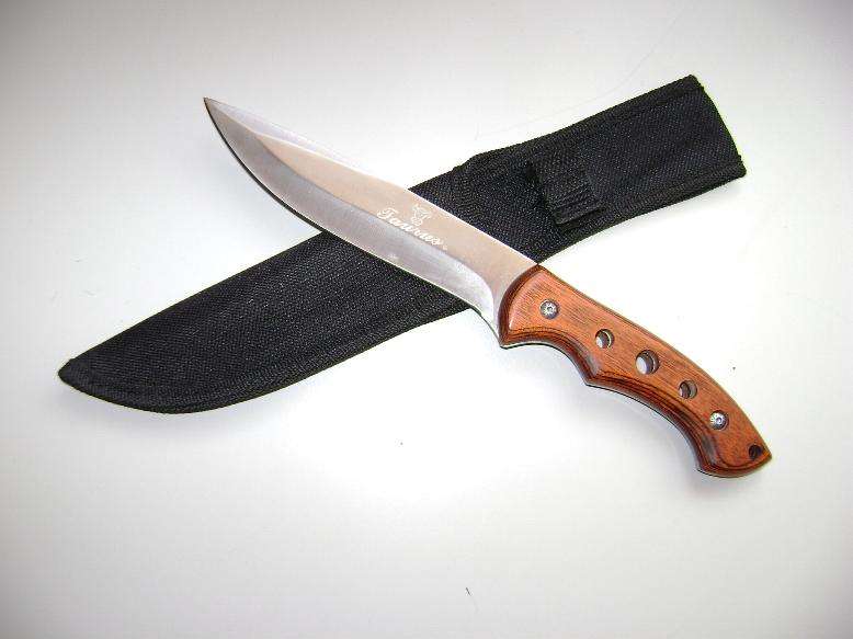 TAURUS HUNTING KNIFE - VERY SHARP