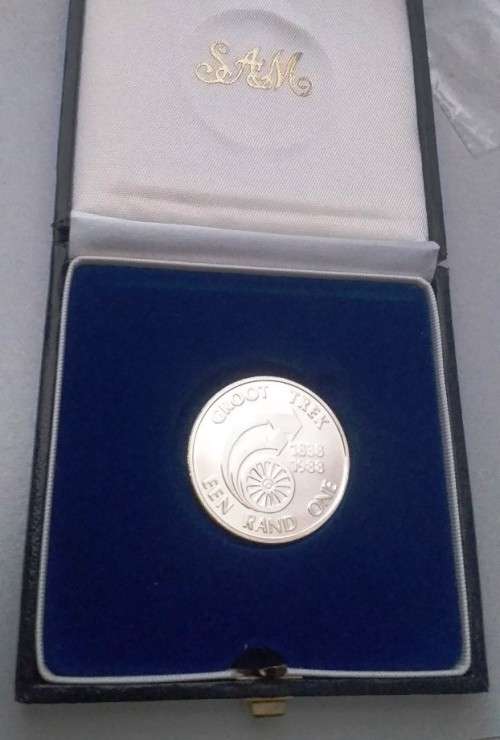 1988 R1 - 150 year GROOT TREK anniversary coin - 15 gram (80% SILVER) - UNC in SA MINT BOX
