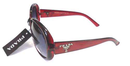 PRADA STYLISH SUNGLASSES IN A FREE CASE