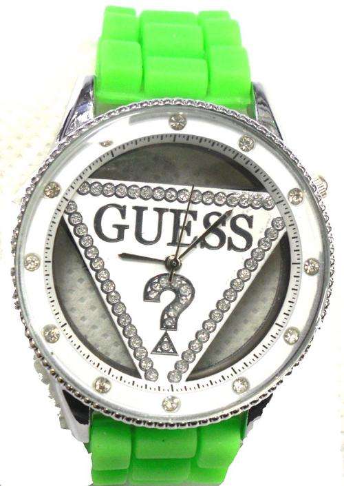GUESS WATCH WITH DIAMANTE DETAIL IN A GIFT BOX