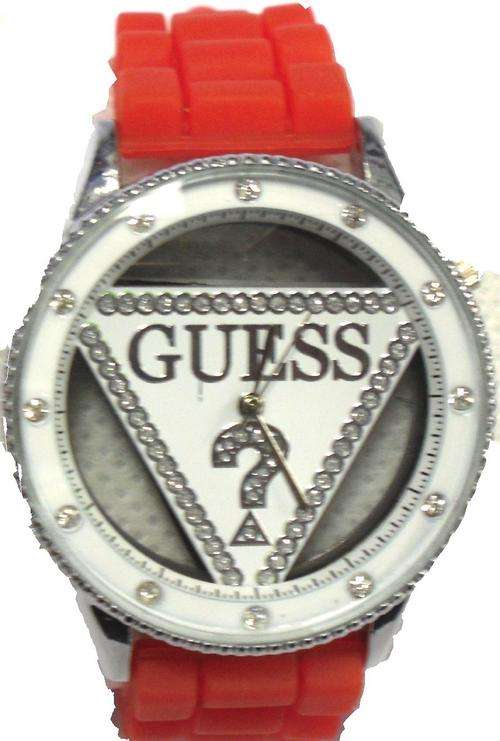 GUESS WATCH WITH DIAMANTE DETAIL IN A GIFT BOX