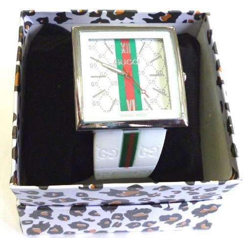 GUCCI WATCH IN A GIFT BOX