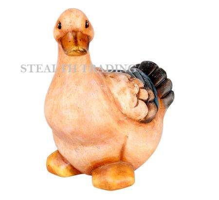 ORNAMENTAL FARM DUCK STANDING CERAMIC 21 x 19.5CM