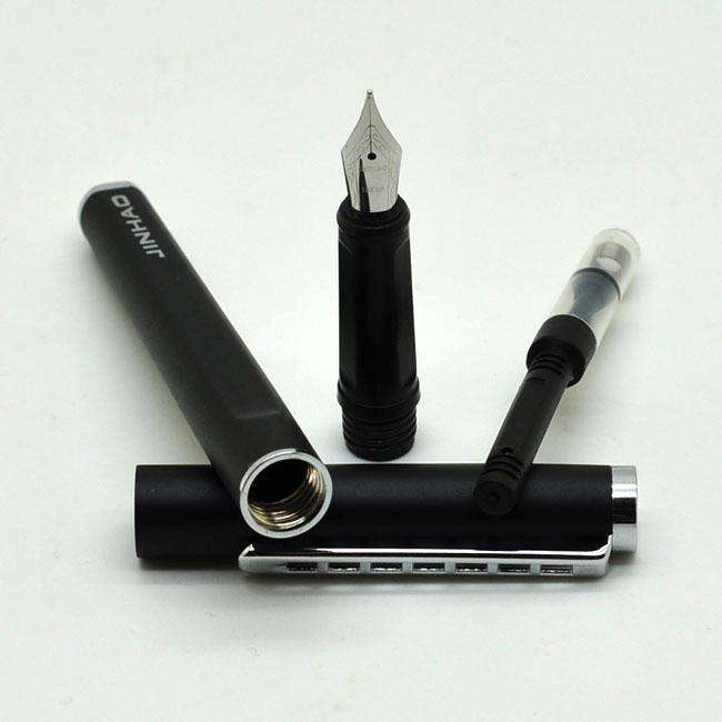 FOUNTAIN PEN MEDIUM NIB BLACK