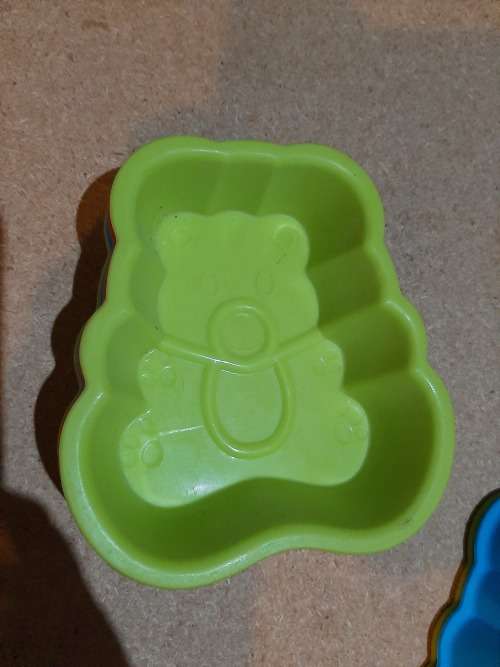 Buy 1 get 1 free!!!! Silicone baking moulds