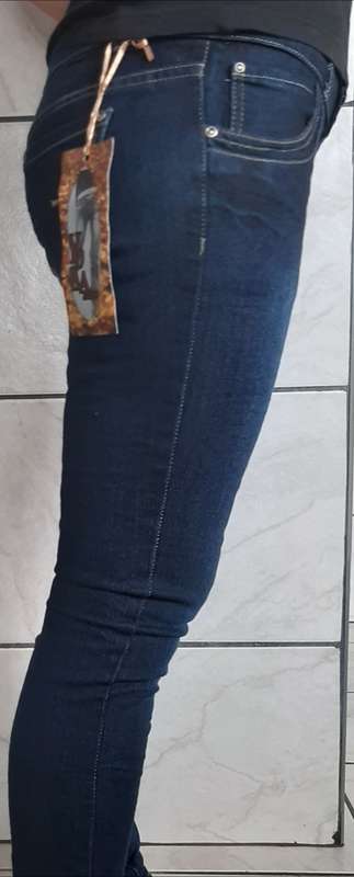 Skinny jeans - Normally sells for R799 ****Size 30
