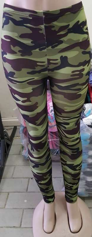 Camo Leggings. Size 26 - 36