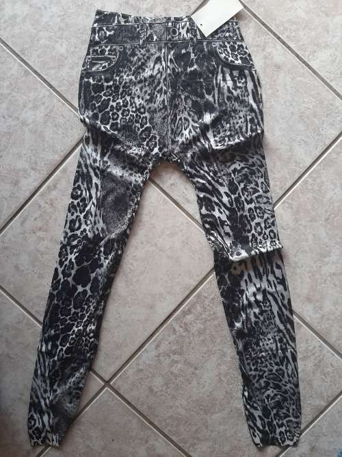 Animal Print Leggings. Size Small and Medium