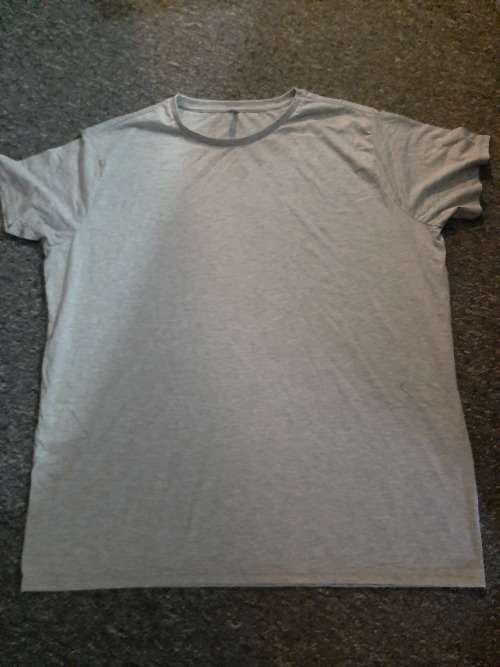Grey T shirt Size XxL