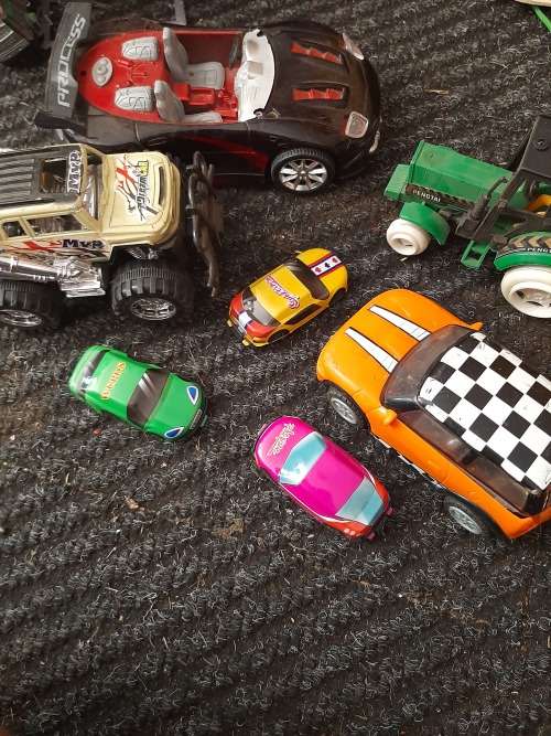 Bulk lot of toy cars. All for 1 bid
