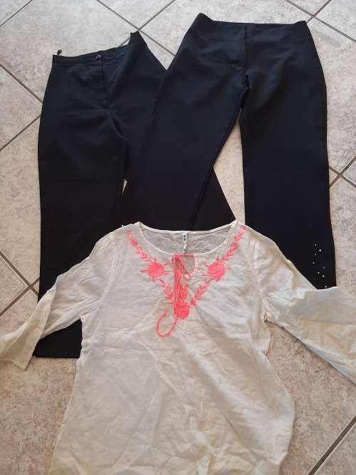 Ladies 3 piece Combo. Size small
