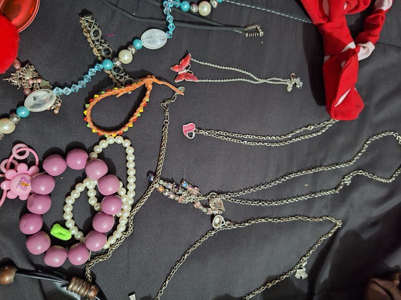 Lot of Jewelery and hair accesories