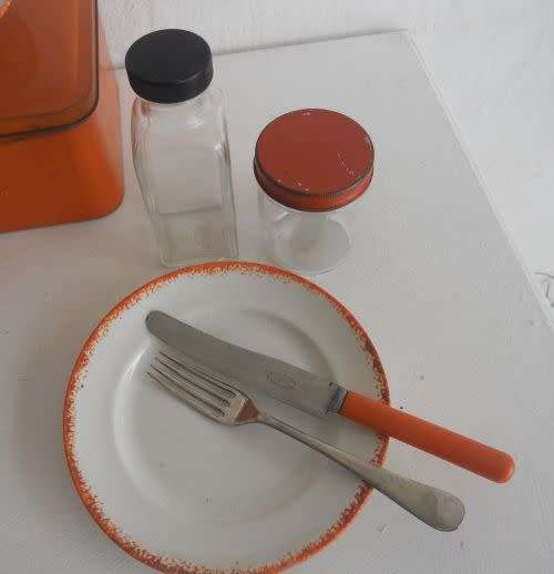Vintage picnic set in original case