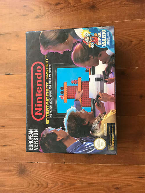 COLLECTORS DREAM! Nintendo - NES Console in Orignial Box with 3 Games In Original boxes